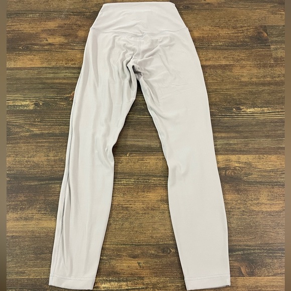 LULULEMON Align 25” High Waisted Leggings, Size 4 - Picture 8 of 9
